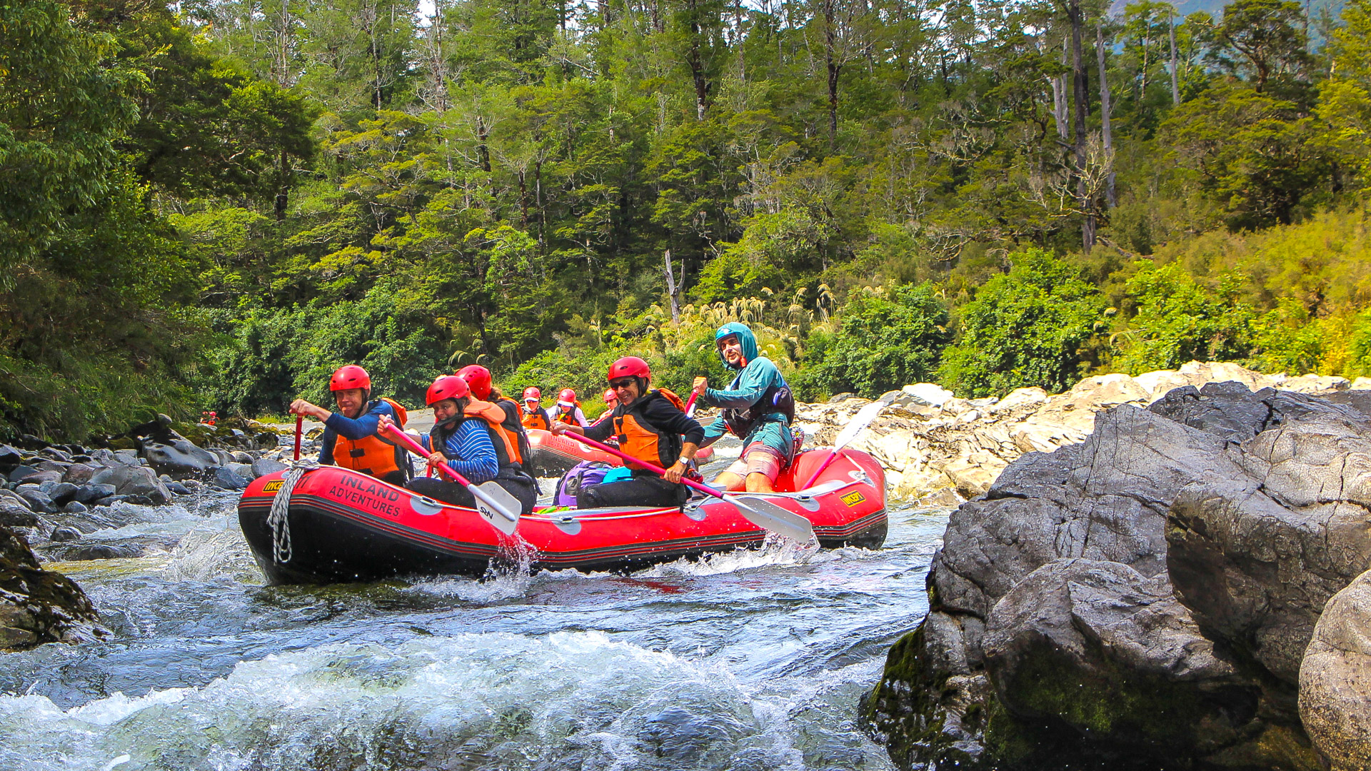Rafting the Upper Grey / Māwheranui on the 3 Day Adventure